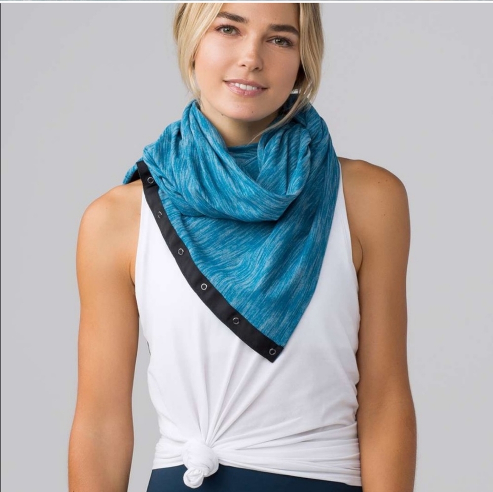 Lululemon Vinyasa Scarf in Heathered Tofino Teal